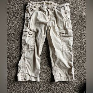 Girls Capri length pants